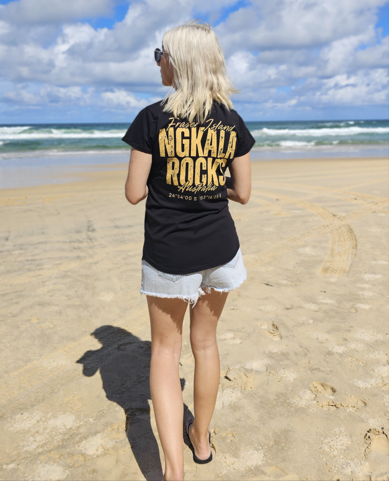 NGKALA ROCKS WOMENS TSHIRT